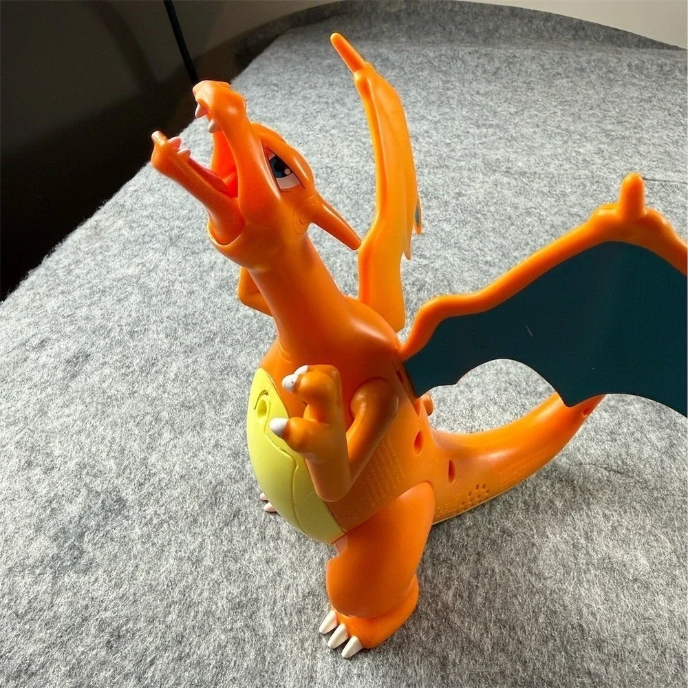 Jazwares PKW 4262 Pokémon 6' Interactive Charizard Deluxe Figure Does Work‎